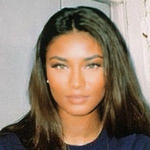 Meet your Posher, Monique